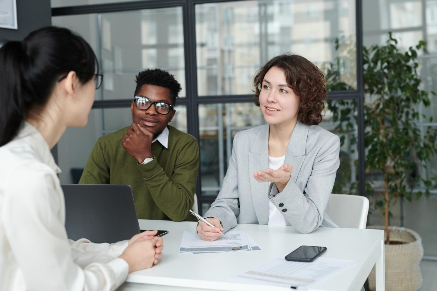 How payroll services can help your business